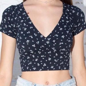 Brandy Melville Amara top